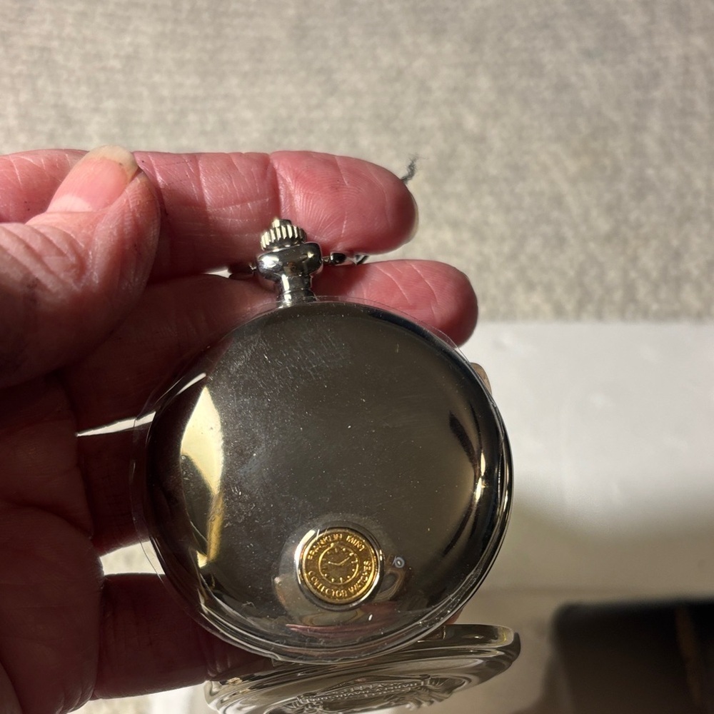 Harley Davidson Pocket Watch - Franklin Mint With Leather Case And Chain - Picture 8 of 14